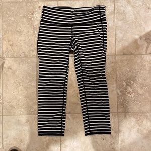 Classic Athleta striped leggings